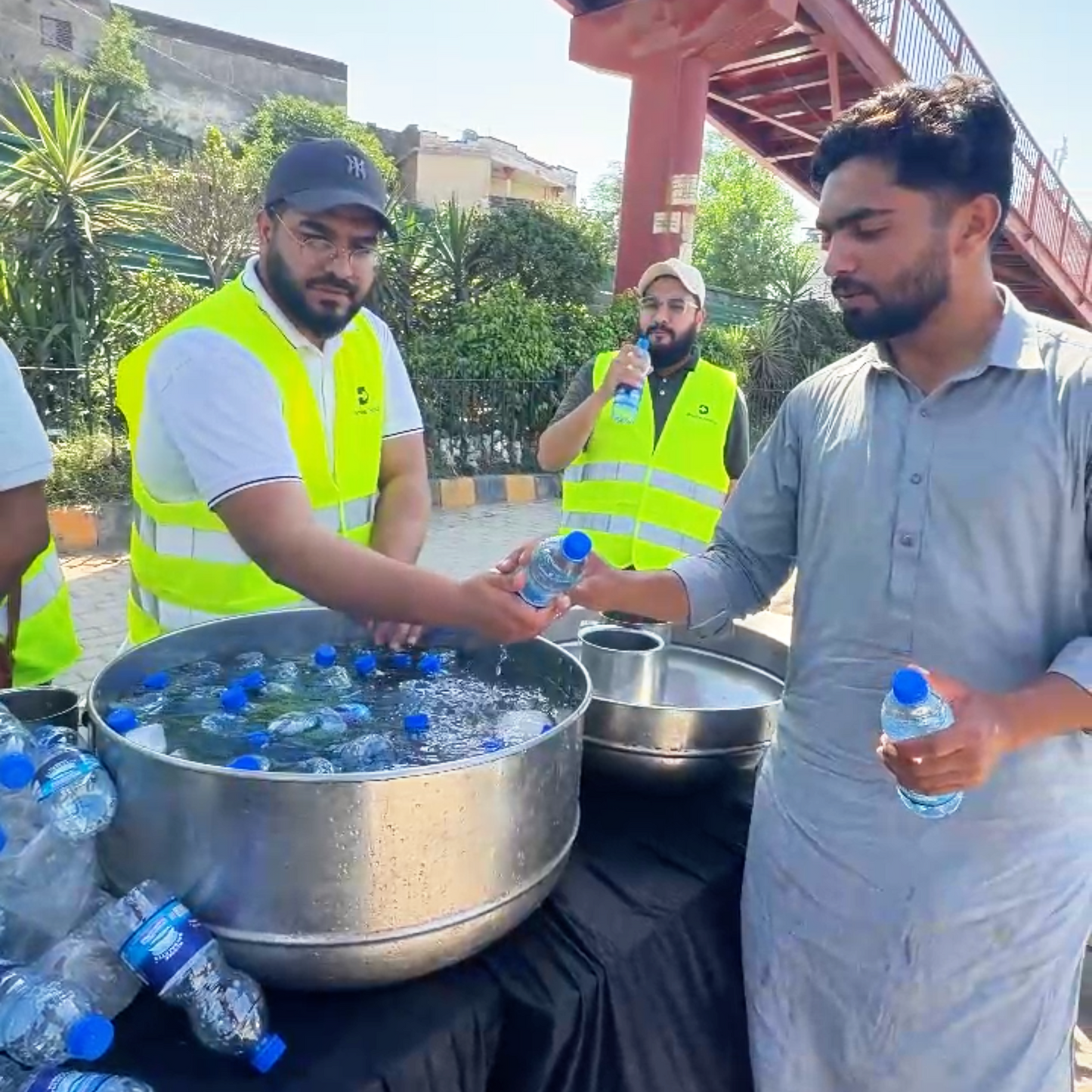 💧 Heat Relief Station