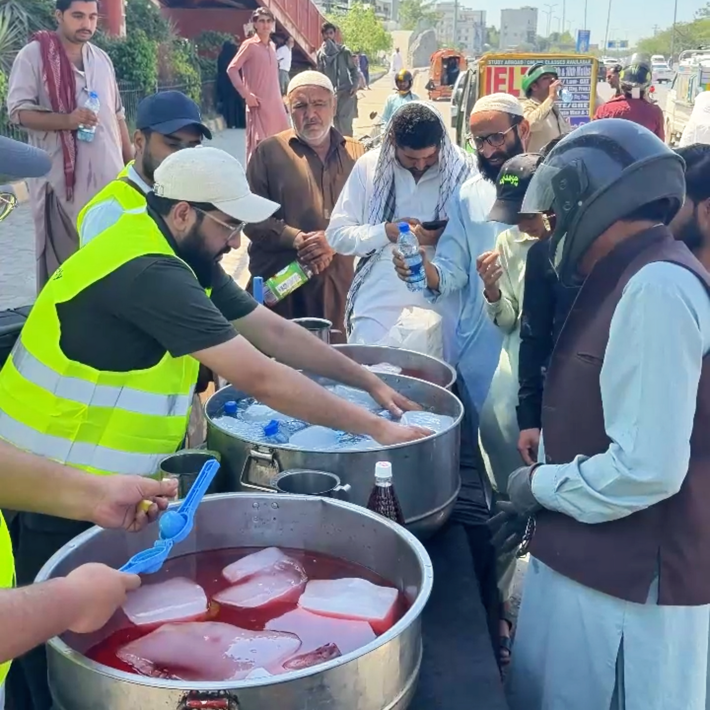 💧 Heat Relief Station