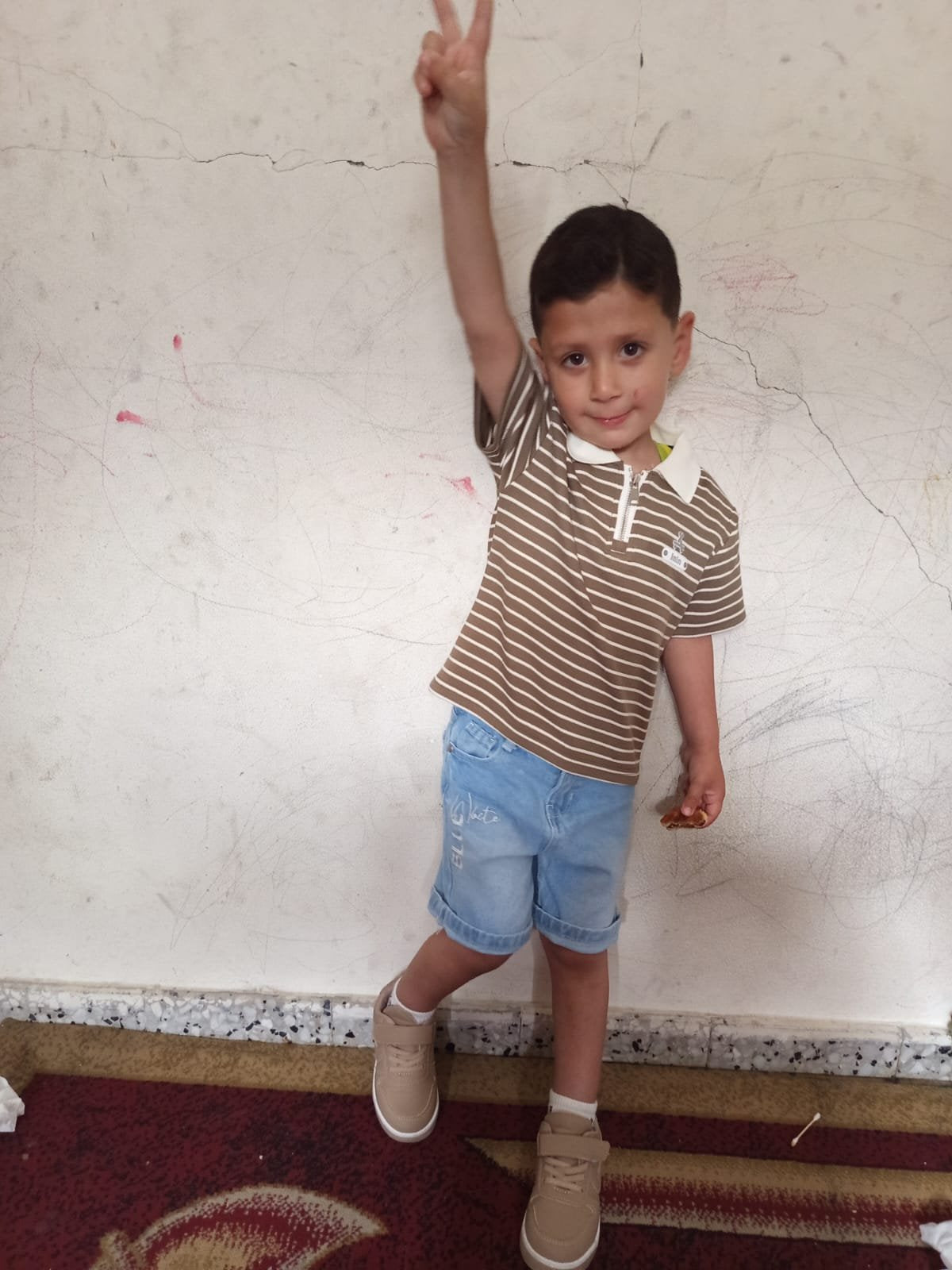 Zee - Help a Displaced Mother of Two Facing Eviction